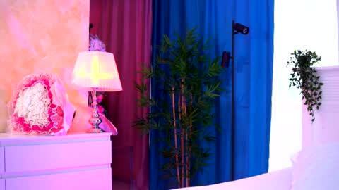 Arielle online show from October 7, 8:32 am