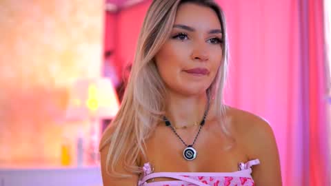 Arielle online show from November 22, 10:57 am