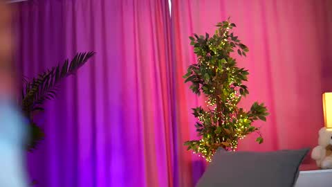 Arielle online show from February 16, 12:54 pm