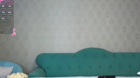 _aura_18 online show from March 11, 7:00 am