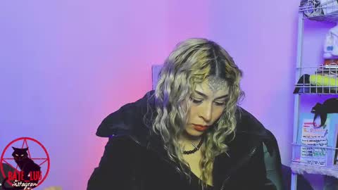 Lunita  online show from November 3, 1:17 am