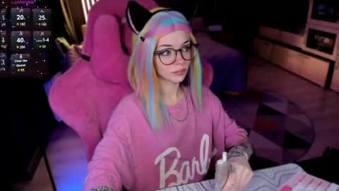 Olivia Subscribe to my Fansly -   online show from April 26, 12:30 am