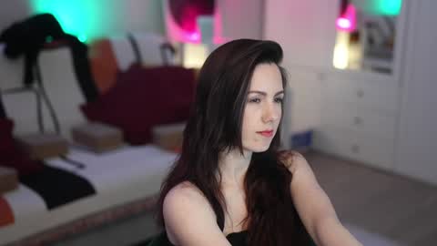 Lili online show from October 8, 11:38 am