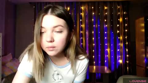 Elizabeth online show from June 5, 5:29 pm