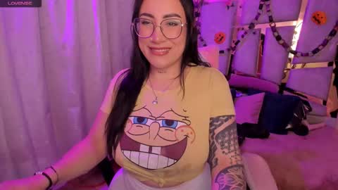 Snapshot of _briigite chatting on October 19, 10:47 pm Angie  Independent model online show from October 19, 10:47 pm