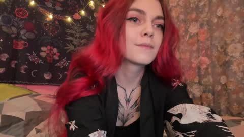 Caroline online show from December 26, 2:59 pm