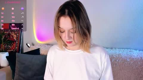 Christina Chris online show from November 25, 8:02 am