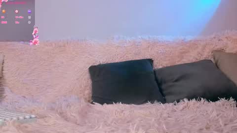 Snapshot of _ccrystaa_ chatting on September 23, 6:29 am Christina Chris online show from September 23, 6:29 am