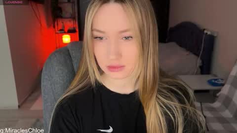 _chloe_miller_ online show from February 7, 5:32 am