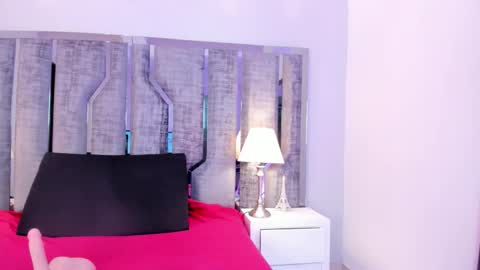 _ciara_benet_ online show from November 29, 12:46 pm