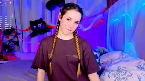 Cindy . online show from October 31, 8:53 pm