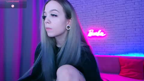 Nica online show from February 5, 5:30 am