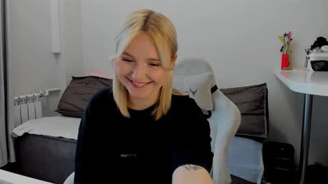 Snapshot of _dewpoint_ chatting on September 13, 10:39 am Ri online show from September 13, 10:39 am