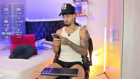 Duriel online show from March 2, 7:53 pm