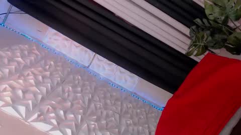 _ellen24 online show from November 3, 2:18 pm