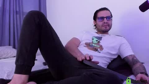  -         online show from October 9, 10:37 pm