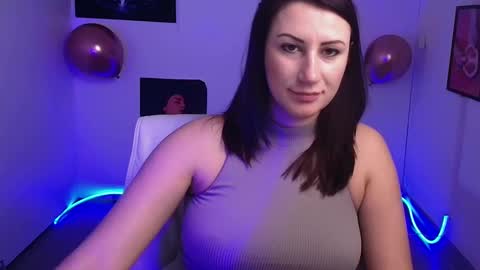 Emma online show from February 15, 4:01 pm