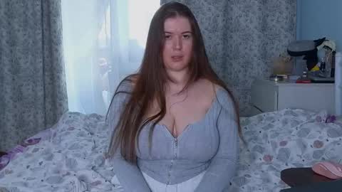 Sam  online show from April 8, 1:25 pm