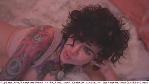 Snapshot of _frankie_rivers chatting on March 2, 3:48 pm Frankie Rivers allmylinks  online show from March 2, 3:48 pm