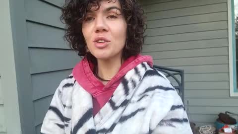 Snapshot of _frankie_rivers chatting on March 1, 3:38 pm Frankie Rivers allmylinks  online show from March 1, 3:38 pm