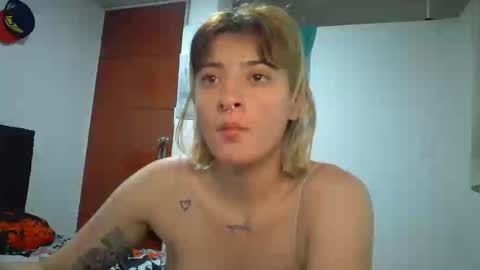 Mia-foster online show from April 15, 1:53 am