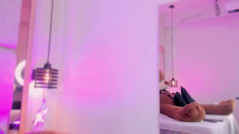 Gigi online show from November 6, 11:46 am