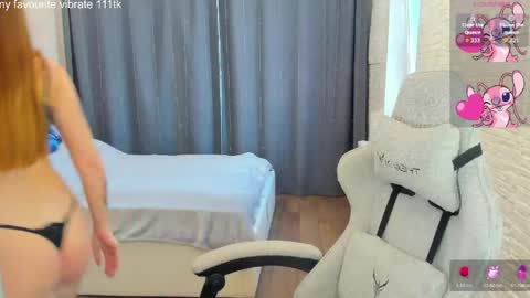_hot_mia_1 online show from May 5, 3:18 pm