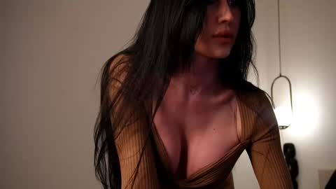 Mary online show from February 26, 4:49 pm