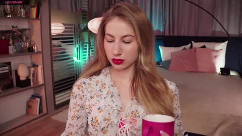 _icecrystal online show from January 12, 8:14 am