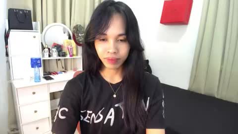 yanie online show from March 31, 9:48 pm