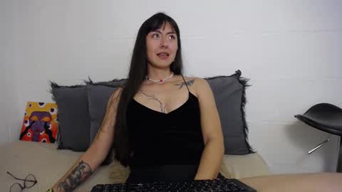 _ir1s_ online show from November 17, 11:07 pm