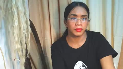 _karie_ online show from October 28, 2:07 pm