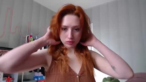 Snapshot of _katemiller_ chatting on February 26, 4:52 am katemiller online show from February 26, 4:52 am