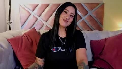 kelly online show from June 2, 1:02 pm
