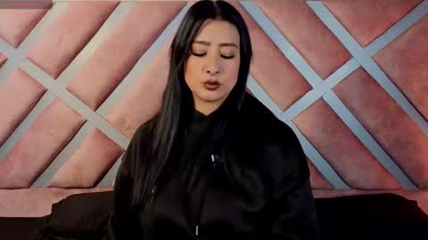 kelly online show from March 9, 1:49 pm