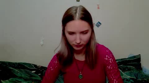 _kikiclark_ online show from October 21, 9:07 pm