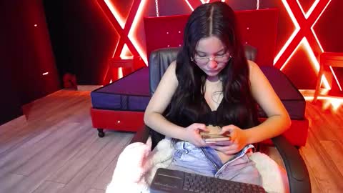 Jalina online show from September 25, 5:42 pm