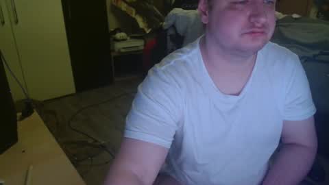 Snapshot of _kitsu_ chatting on October 12, 5:22 am _kitsu_ online show from October 12, 5:22 am