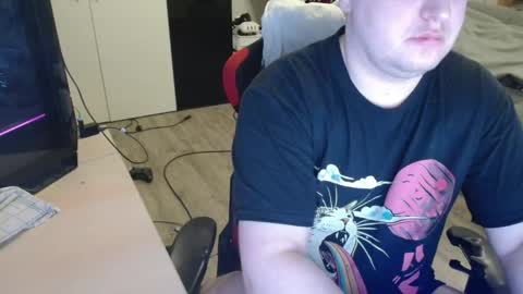 _kitsu_ online show from January 15, 7:06 am