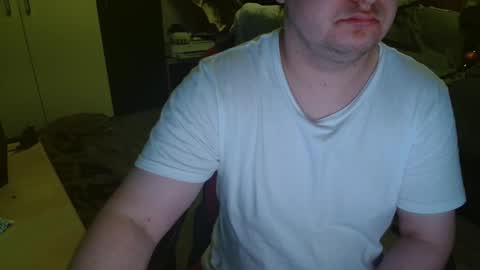 Snapshot of _kitsu_ chatting on September 12, 4:58 am _kitsu_ online show from September 12, 4:58 am