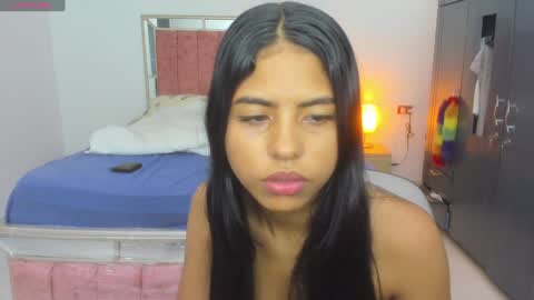 your favorite girl online show from December 9, 3:40 am