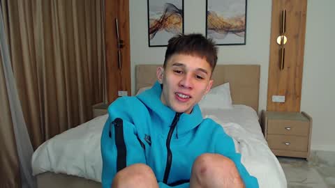 Snapshot of _kurt chatting on January 31, 11:13 pm Kurt online show from January 31, 11:13 pm