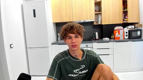 Snapshot of _kurt chatting on September 10, 4:02 am Kurt online show from September 10, 4:02 am