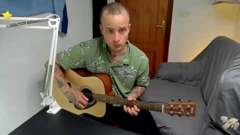 Layne online show from June 1, 3:46 pm