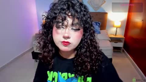 Liily online show from October 2, 8:18 pm