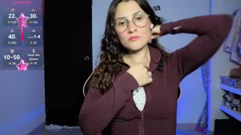 Lindasy online show from April 27, 2:53 am