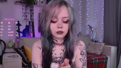 Lolly online show from February 4, 9:57 am