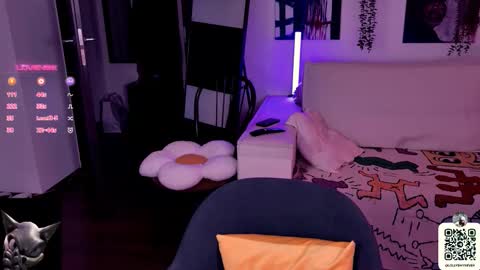 Lolly online show from October 20, 12:54 pm