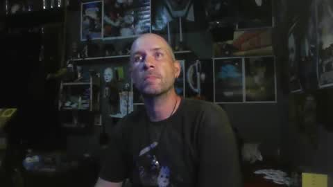 Snapshot of _longfellow chatting on October 21, 4:06 am That guy online show from October 21, 4:06 am