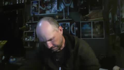 Snapshot of _longfellow chatting on October 23, 4:36 am That guy online show from October 23, 4:36 am